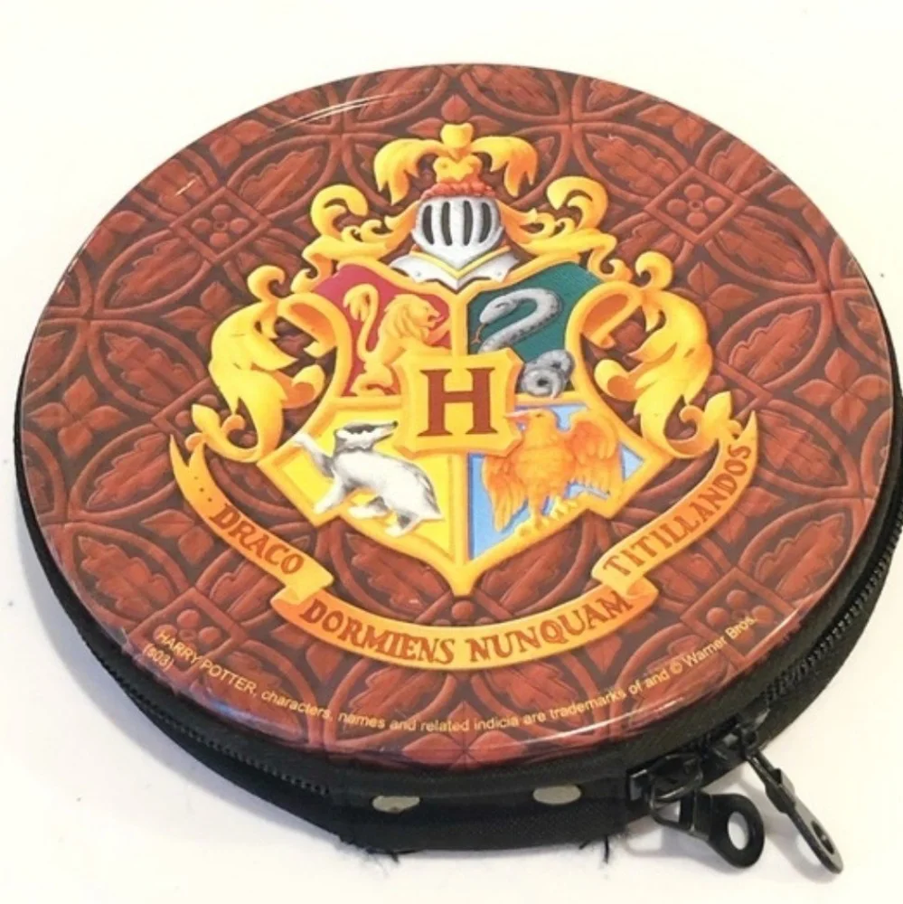 Harry Potter & the Golden Finch & Hogwarts Crest 3D Tin CD Disk Case Y2K Vintage